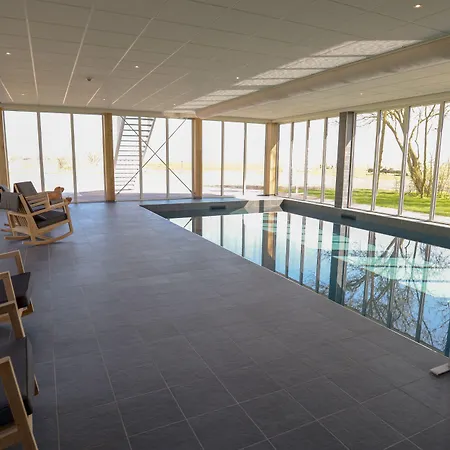 ホテル Boutique Texel 4*